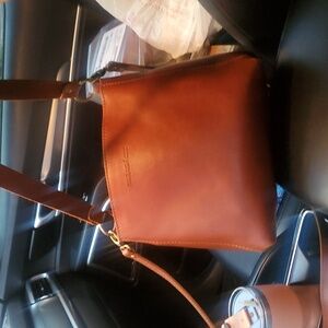 Portland Leather Triangle Bag (Honey Brown) w/ removeable Crossbody Strap